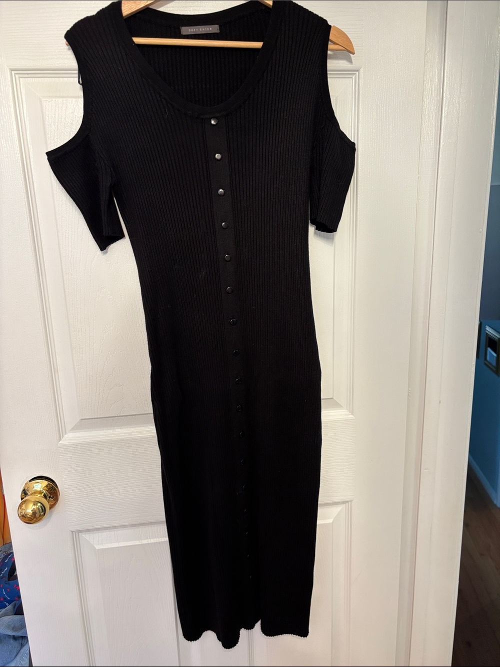 Black Cold-Shoulder Ribbed Button-Front Dress